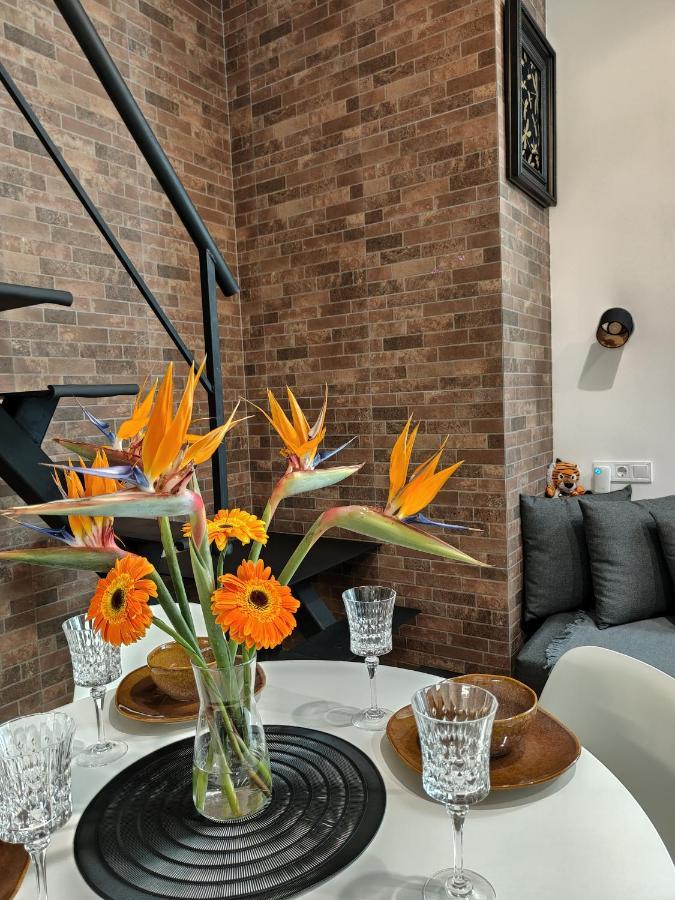 Hlius Brand New Apartments Валенсия Екстериор снимка
