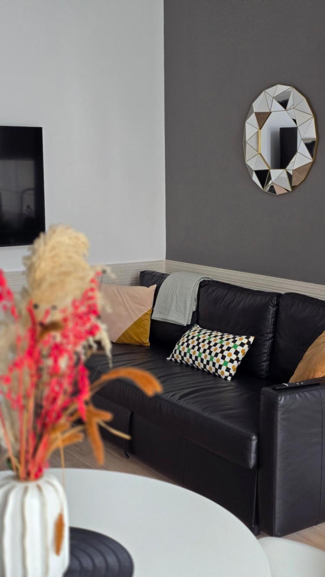 Hlius Brand New Apartments Валенсия Екстериор снимка